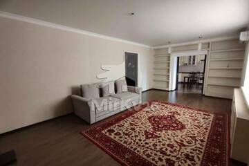2-к квартира, 80 м², 8/8 эт.