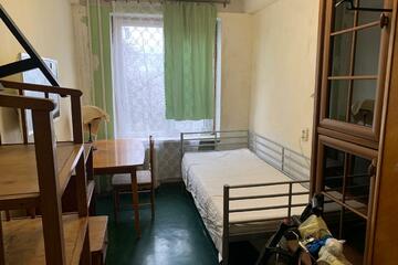 4-к квартира, 60 м², 3/5 эт.