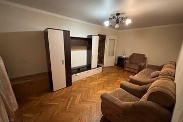 2-к квартира, 45 м², 1/5 эт.